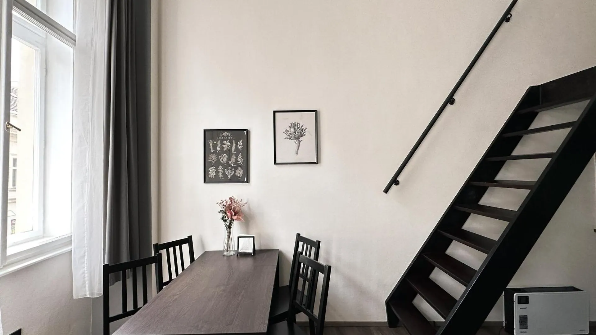 Contemporary Jindrisska Apartment Prag